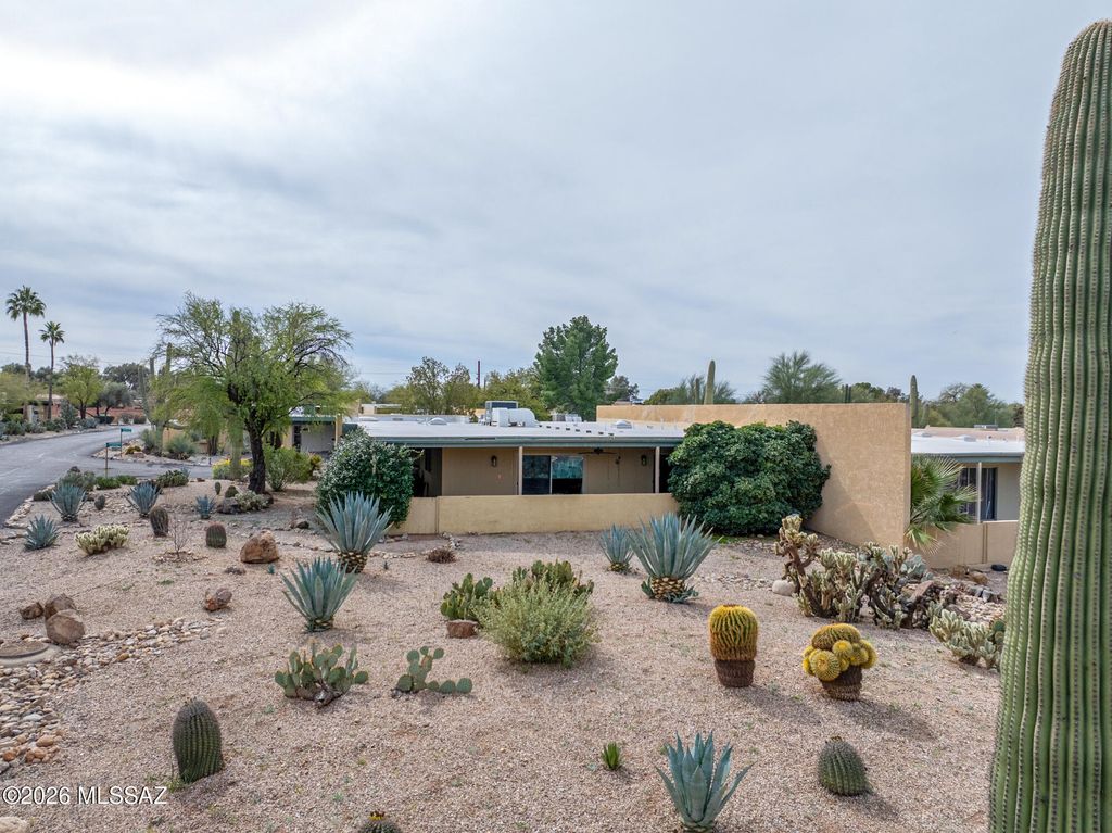 Image 29 of property listing at 6978 E Rivercrest Road, Tucson, AZ 85750