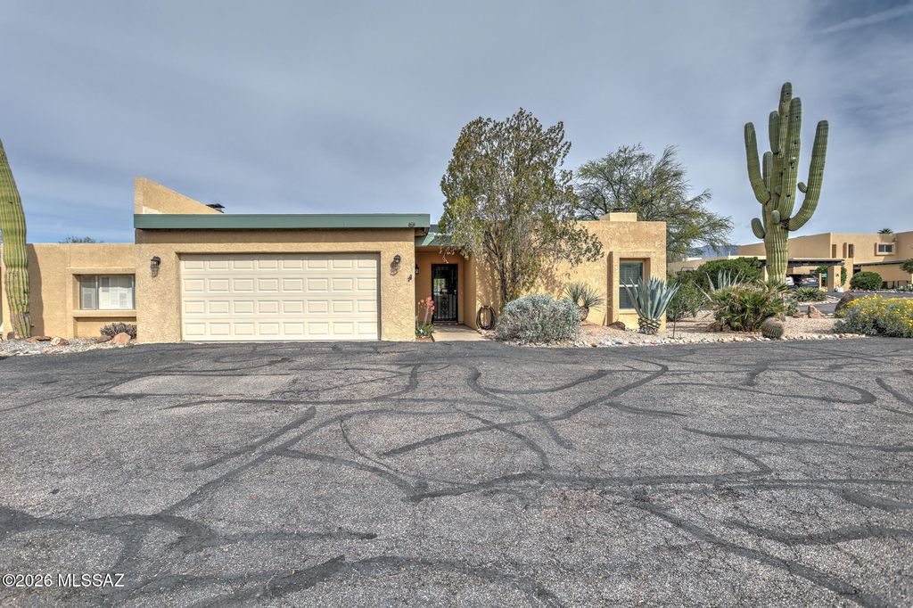 Image 31 of property listing at 6978 E Rivercrest Road, Tucson, AZ 85750