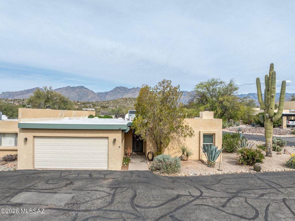 Image 4 of property listing at 6978 E Rivercrest Road, Tucson, AZ 85750