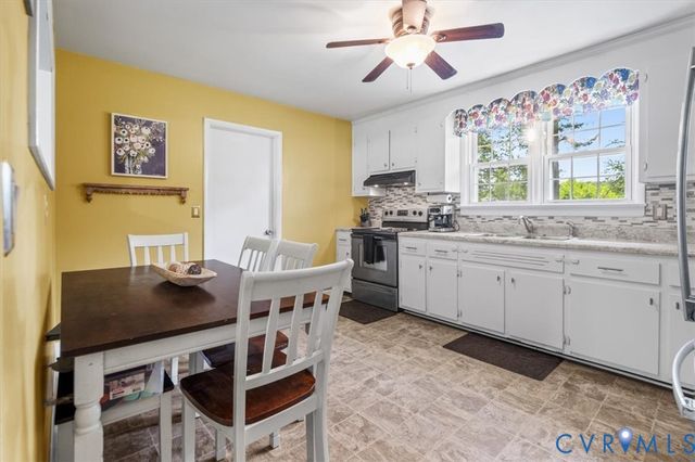 16108 Edgewood Dr, Chester, VA 23831