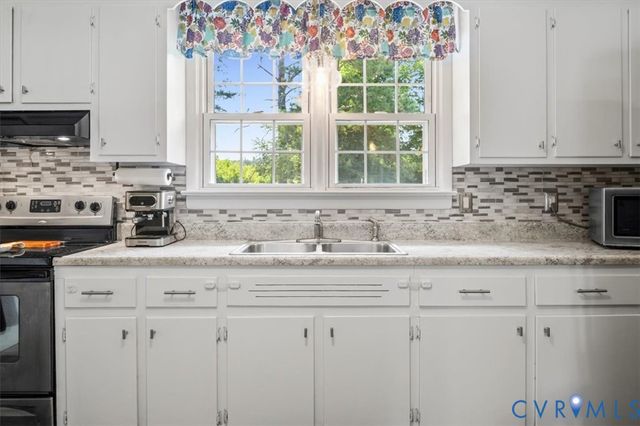 16108 Edgewood Dr, Chester, VA 23831
