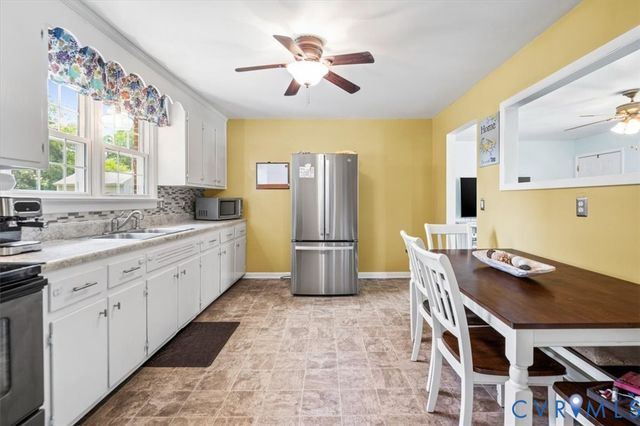 16108 Edgewood Dr, Chester, VA 23831