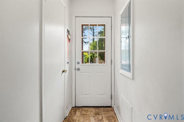 16108 Edgewood Dr, Chester, VA 23831