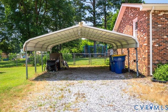 16108 Edgewood Dr, Chester, VA 23831