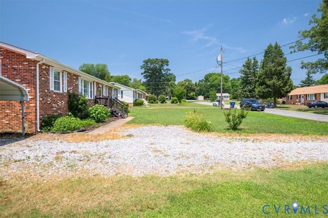 16108 Edgewood Dr, Chester, VA 23831