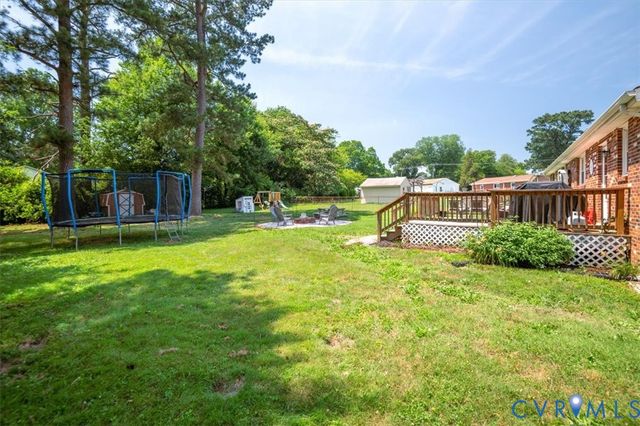 16108 Edgewood Dr, Chester, VA 23831
