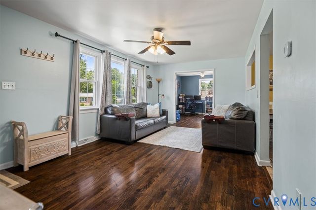 16108 Edgewood Dr, Chester, VA 23831