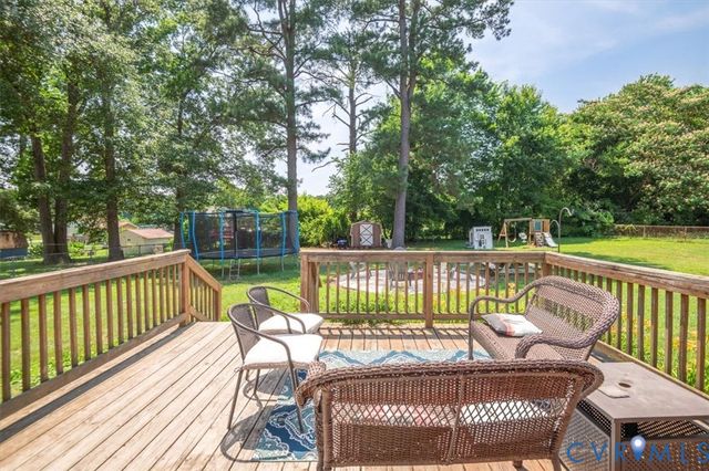16108 Edgewood Dr, Chester, VA 23831