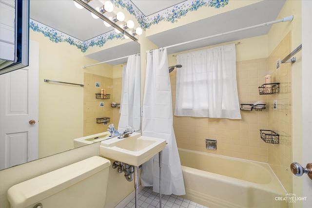 105 Wilson Place, Oswego, IL 60543