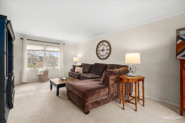 105 Wilson Place, Oswego, IL 60543