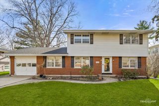 105 Wilson Place, Oswego, IL 60543