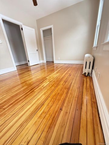 7 Flower Street, New Rochelle, NY 10801