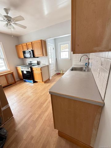 7 Flower Street, New Rochelle, NY 10801