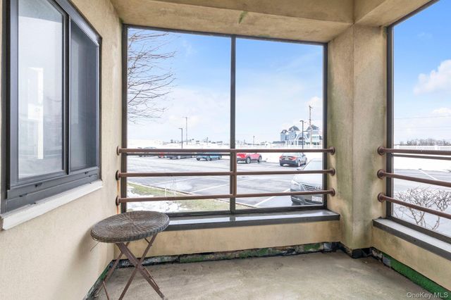 725 Miller Avenue 106, Freeport, NY 11520