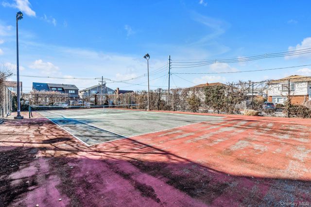 725 Miller Avenue 106, Freeport, NY 11520