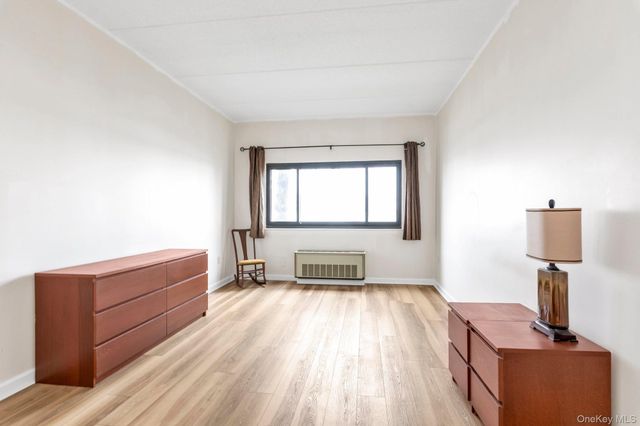 725 Miller Avenue 106, Freeport, NY 11520