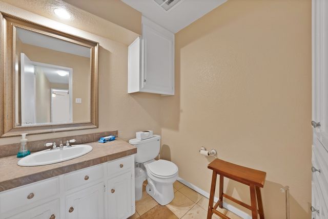 1818 Burr Oak Street, Arlington, TX 76012