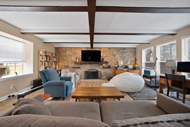 1818 Burr Oak Street, Arlington, TX 76012