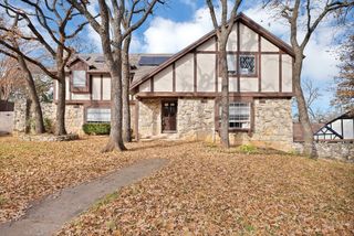 1818 Burr Oak Street, Arlington, TX 76012