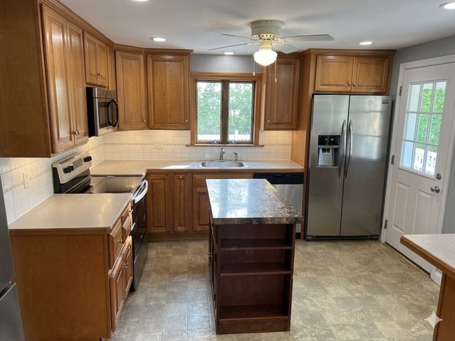 196 North Street, Foxboro, MA 02035