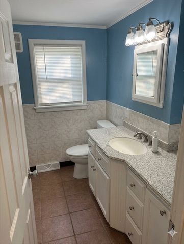 196 North Street, Foxboro, MA 02035