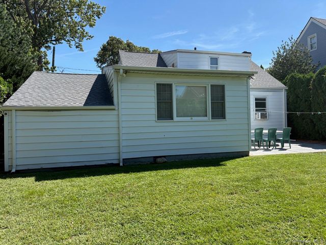 111 King Street, Malverne, NY 11565