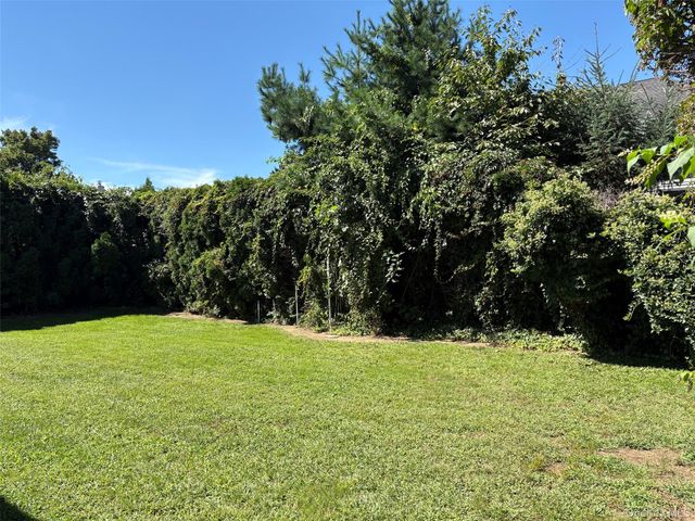 111 King Street, Malverne, NY 11565
