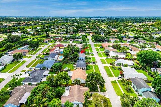 1250 Belmore Ter, Wellington, FL 33414