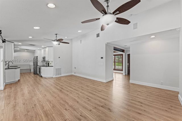 1250 Belmore Ter, Wellington, FL 33414