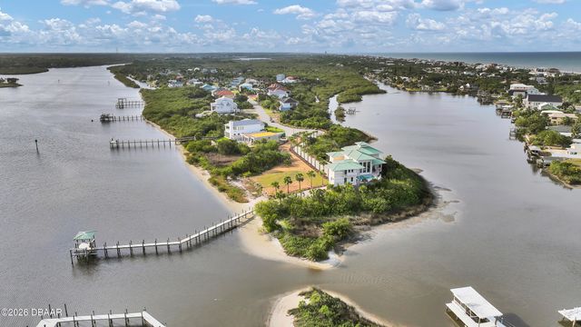2590 Palm Avenue, Flagler Beach, FL 32136