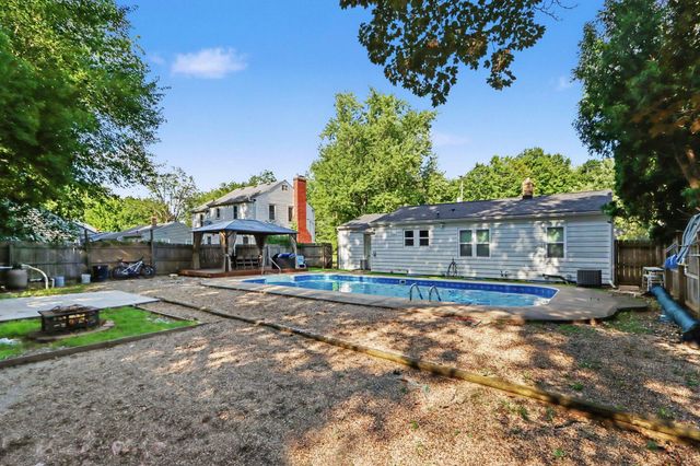 1323 Coolidge Avenue, Kalamazoo Twp, MI 49006