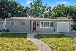 1323 Coolidge Avenue, Kalamazoo Twp, MI 49006