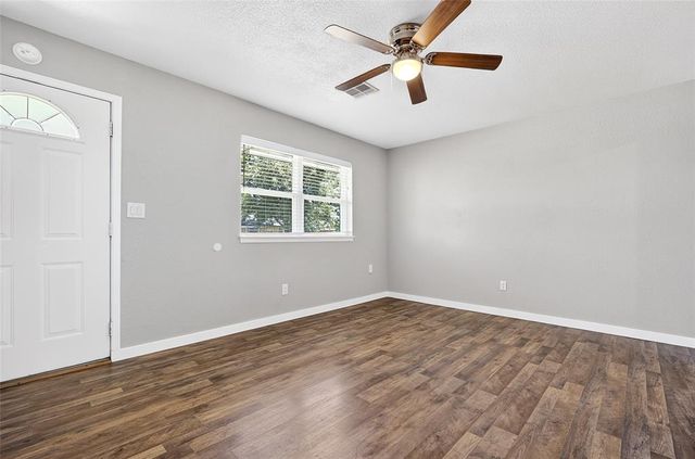 901 SW 3rd Street, Moore, OK 73160