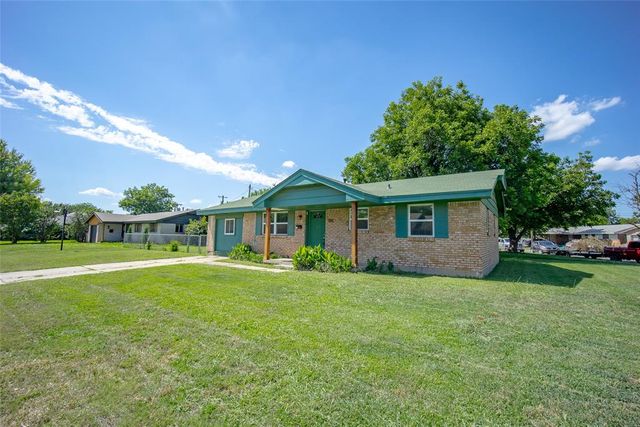 901 SW 3rd Street, Moore, OK 73160