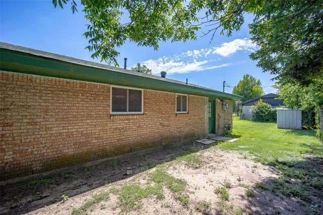 901 SW 3rd Street, Moore, OK 73160