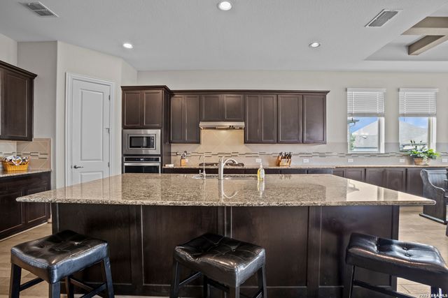 6914 Hallie Hill, Schertz, TX 78154