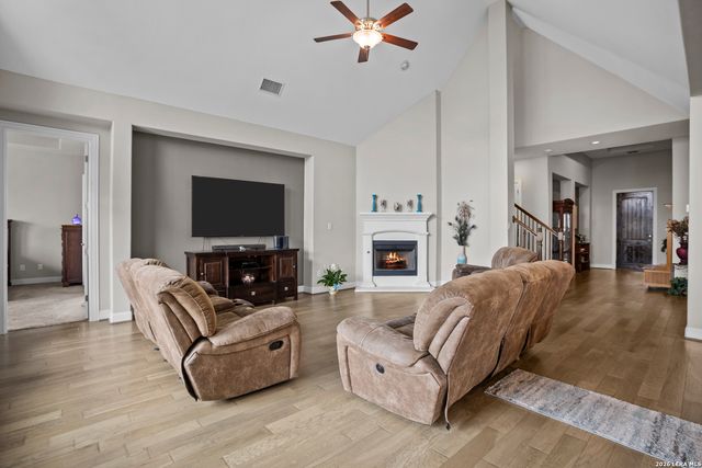 6914 Hallie Hill, Schertz, TX 78154