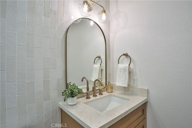 26471 Via Cuervo, Mission Viejo, CA 92691