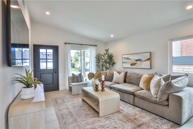 26471 Via Cuervo, Mission Viejo, CA 92691