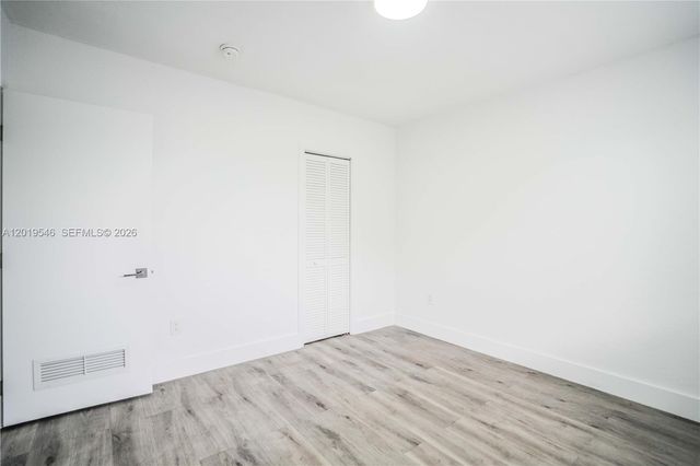 1950 NW 2nd Ct 9, Miami, FL 33136