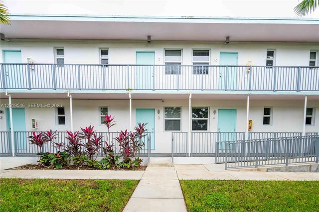 1950 NW 2nd Ct 9, Miami, FL 33136