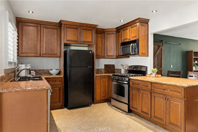 660 S glassell Street, Orange, CA 92866