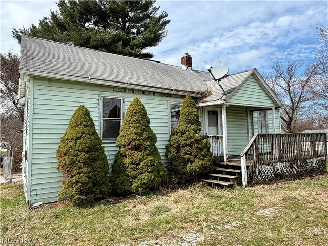 1304 Lakeshore Boulevard, Akron, OH 44301