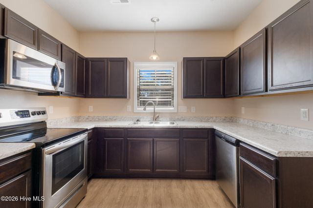 414 Vandemere Court, Holly Ridge, NC 28445