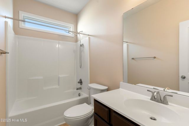 414 Vandemere Court, Holly Ridge, NC 28445