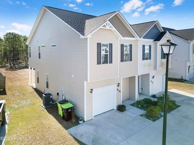 414 Vandemere Court, Holly Ridge, NC 28445