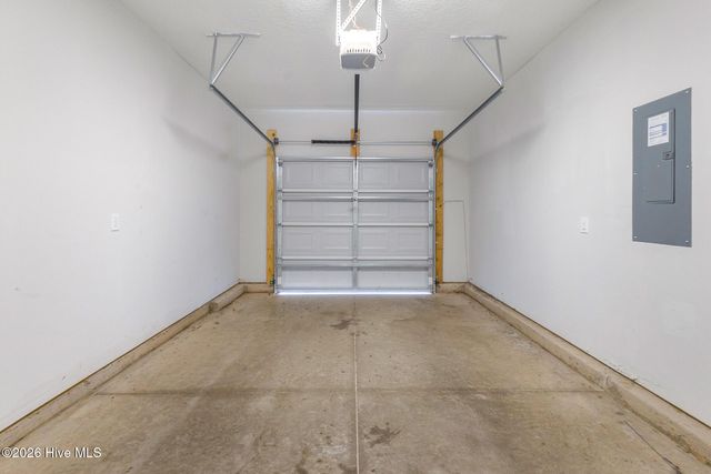 414 Vandemere Court, Holly Ridge, NC 28445