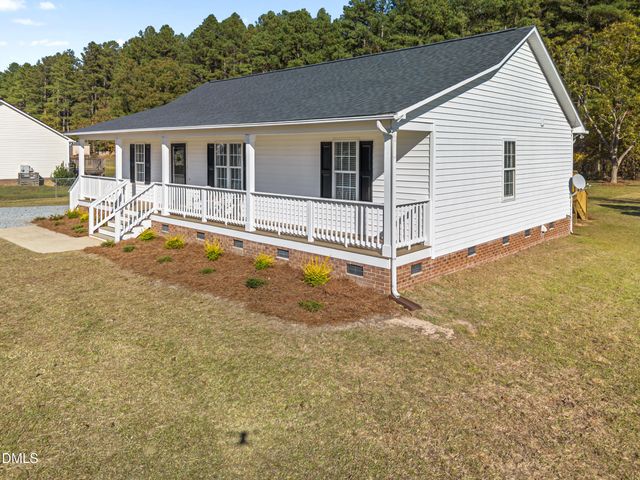106 Hilltop Drive, Four Oaks, NC 27524