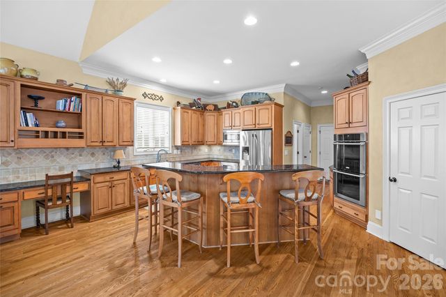 3401 Maryhurst Lane, Charlotte, NC 28226
