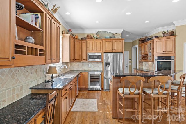 3401 Maryhurst Lane, Charlotte, NC 28226